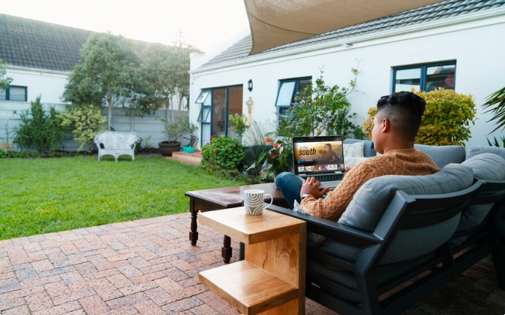 Outdoor Living Space Contractors